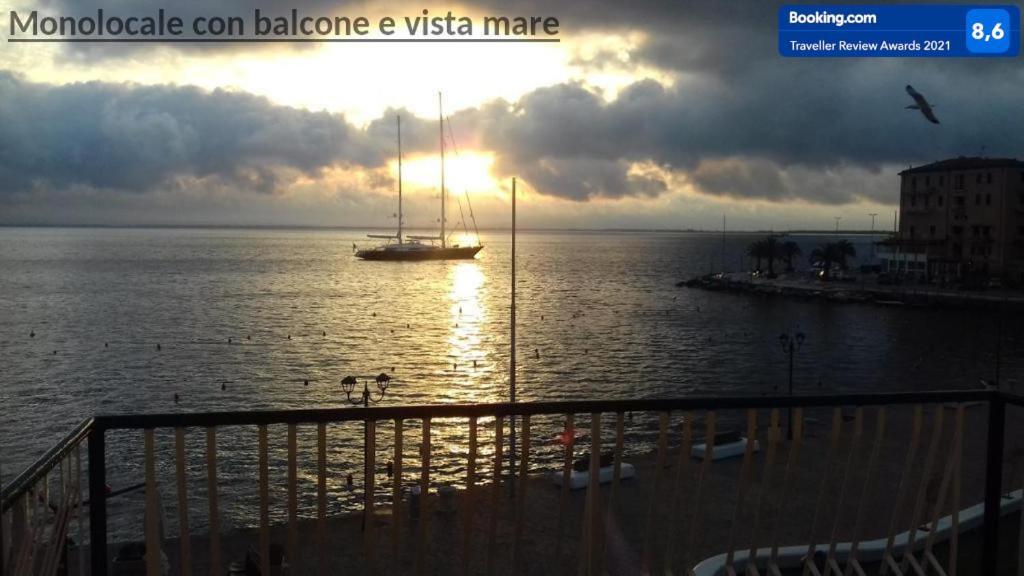 Ampio Monolocale Con Balcone Fronte Mare Villa Porto Santo Stefano  Ngoại thất bức ảnh