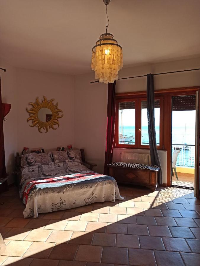 Ampio Monolocale Con Balcone Fronte Mare Villa Porto Santo Stefano  Ngoại thất bức ảnh
